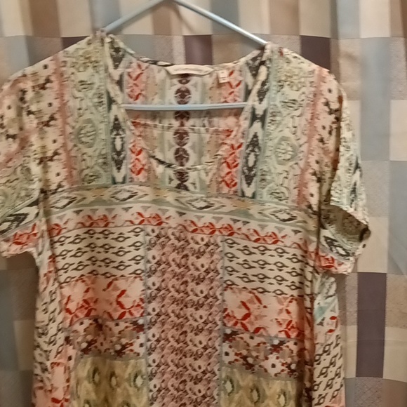 FINAL PRICE Soft Surroundings patterned s/s blouse w flared layered hem Medium - Picture 2 of 4